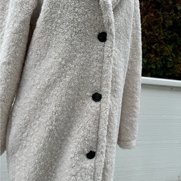 cupcakes & cashmere Cream Havana Faux Shearling Coat - Picture 3 of 7